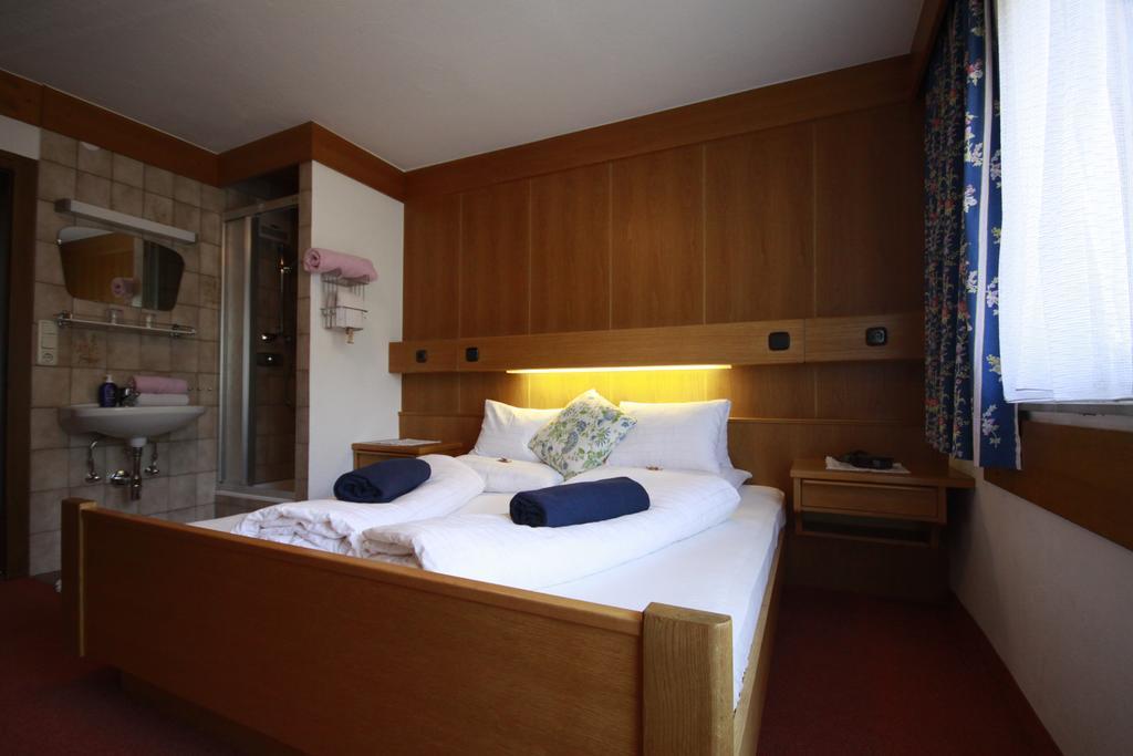 Privatzimmer Kammerlander Нойкирхен-ам-Гросфенедигер Номер фото